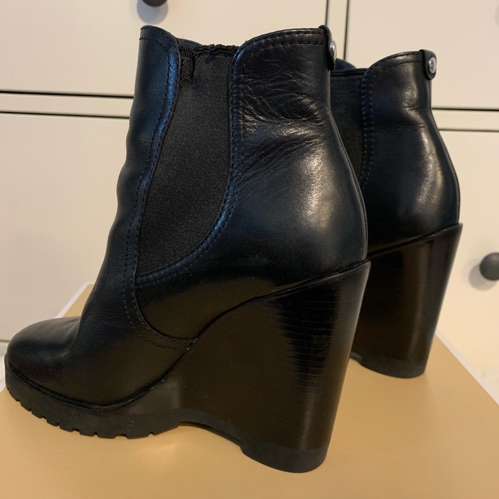 Michael Kors Thea wedge ankle boots - Picture 4 of 6